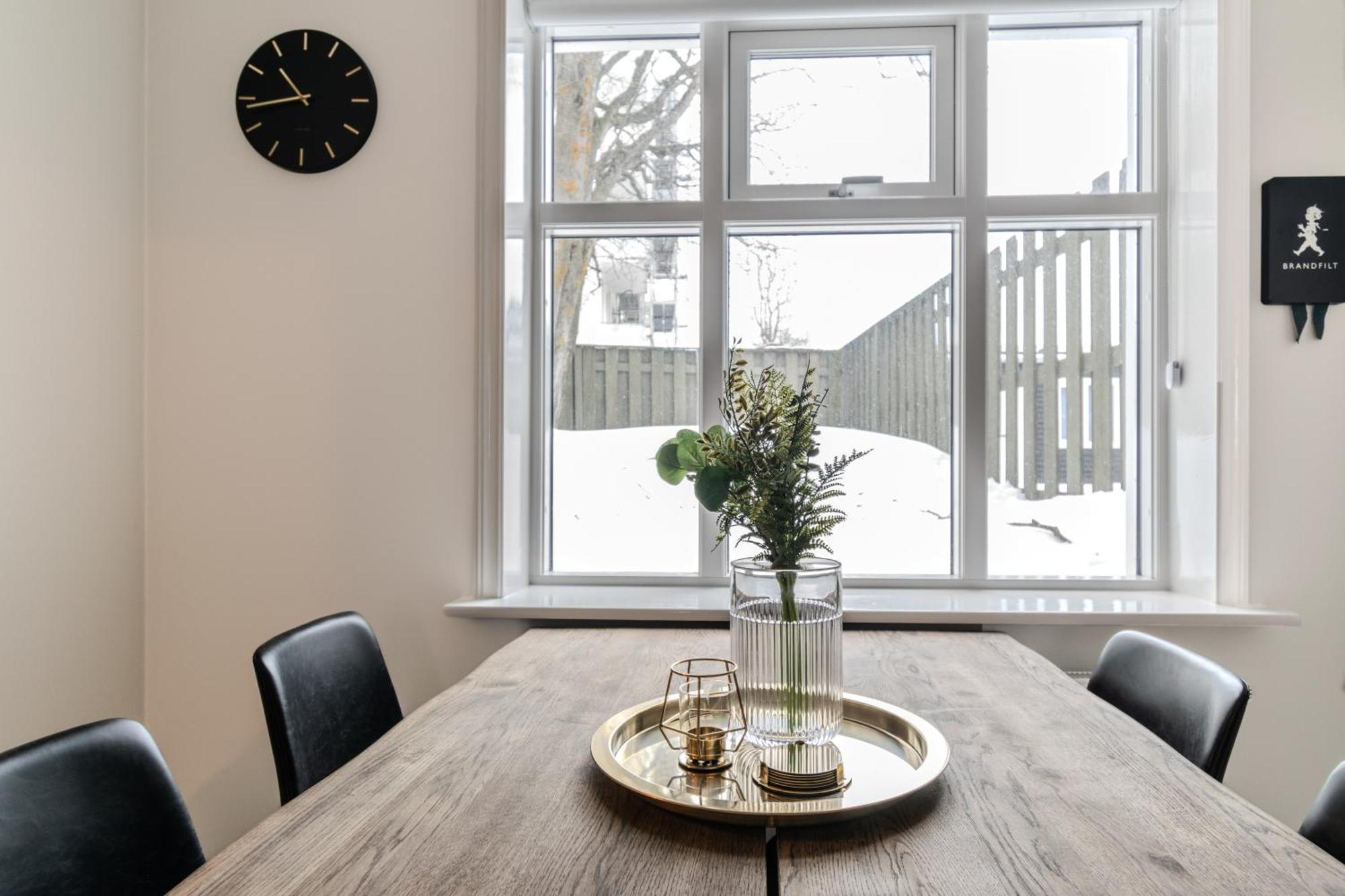 Framnesvegur - Two Bedroom Central Apartment Reykjavík Esterno foto